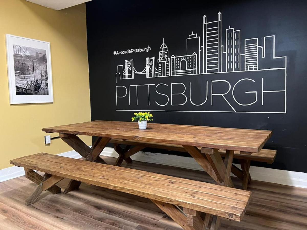 Sleeps Up To 10 Large With 6 Beds Wifi Сasa de vacaciones Pittsburgh